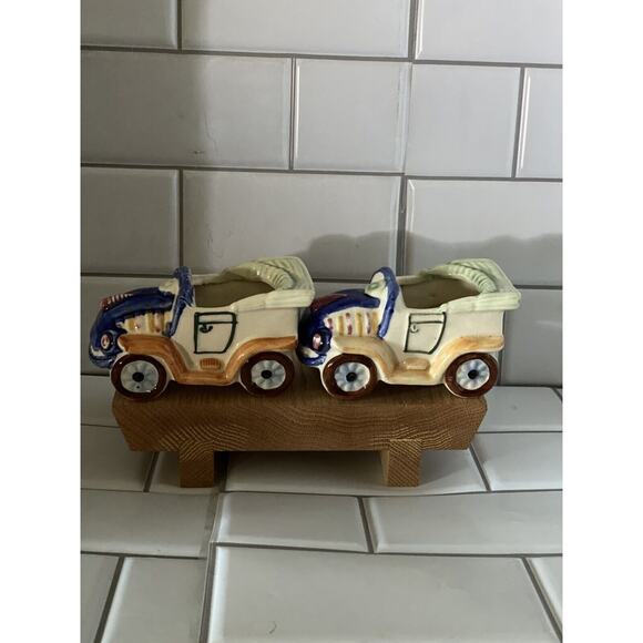 Vintage Ceramic Car Planters 5 x 3 x 3, Trinket Holders Decor Blue Yellow White - Picture 2 of 8